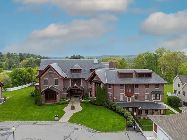 37 Cochichewick Dr, North Andover, MA 01845