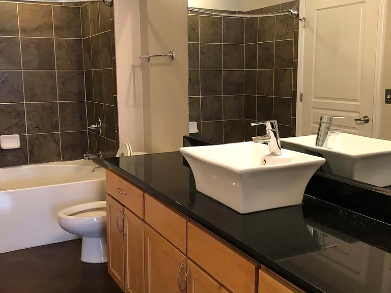 3000 Vanderbilt Pl #112 — Photo 19