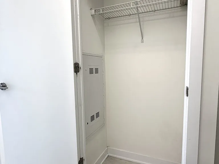 2221 Yonge St #3102 — Photo 37