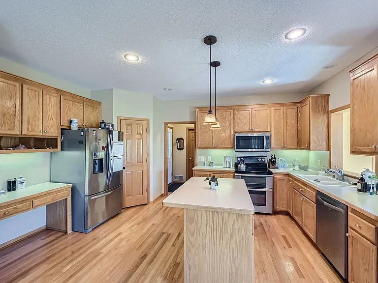 Eagle Valley Dr — Photo 7