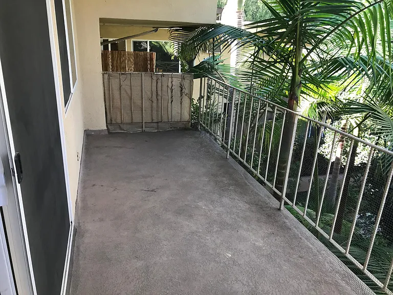1280 S Barrington Ave #17-B — Photo 12