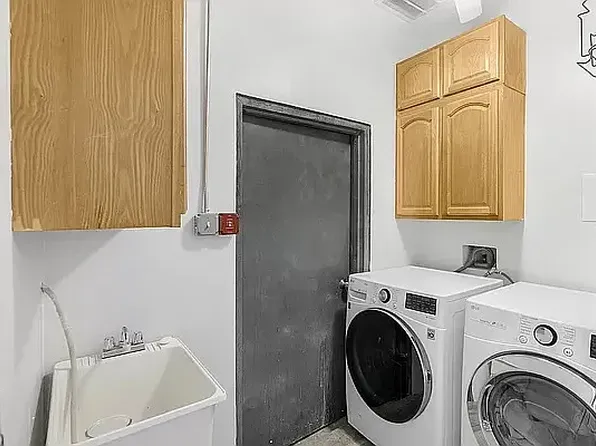 1061 Fulton Street image 10 of 11