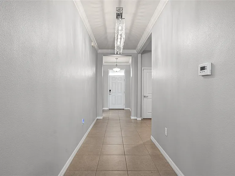 1092 Pipestone Pl — Photo 6