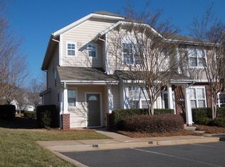 8488 Chaceview Ct, Charlotte, NC 28269
