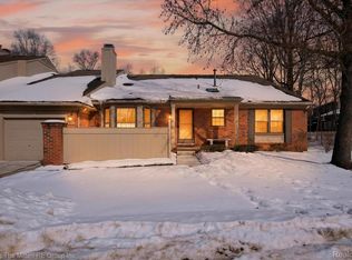 7127 Danbrooke, West Bloomfield, MI