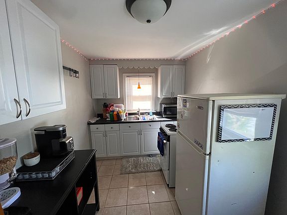 5th image of 336 Crosby Ave
