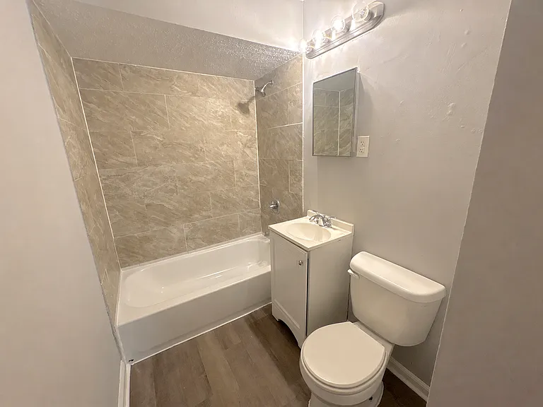 4465 Rose Heather St — Photo 9
