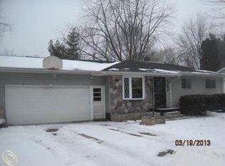 5299 Frankwill Ave, Clarkston, MI 48346
