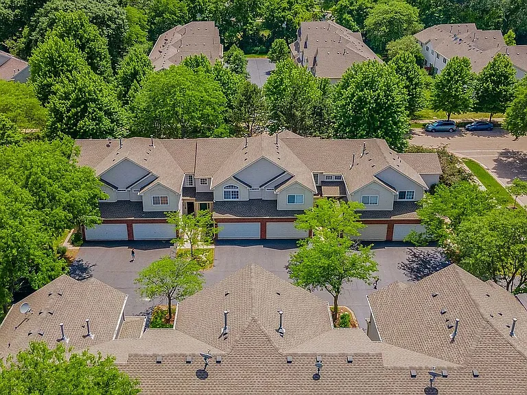 307 Abington Woods Dr — Photo 22