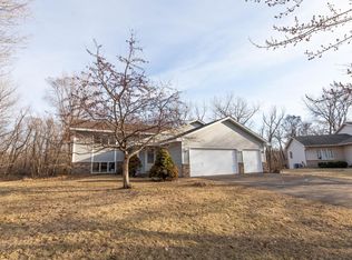 401 84th Ln NW, Coon Rapids, MN 55433