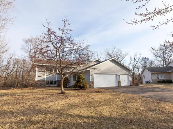 401 84th Ln NW, Coon Rapids, MN 55433