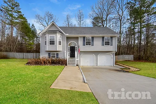 141 Fairfax Dr Photo 1