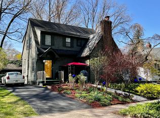 48 Amherst Rd, Pleasant Ridge, MI 48069