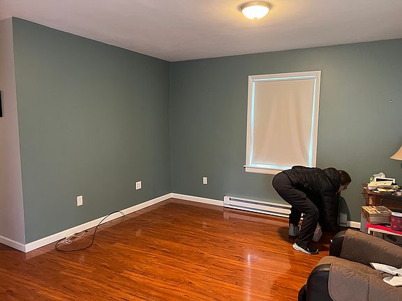 2nd image of 7 Bank St #2