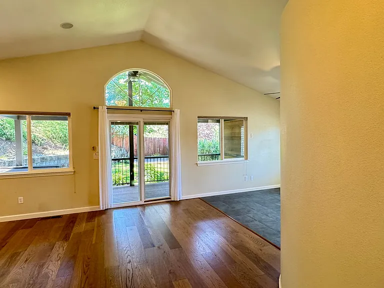 245 Incline Dr — Photo 7
