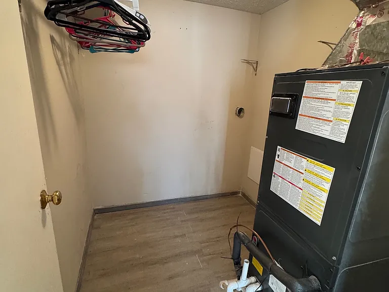 2711 Greenwood Dr — Photo 11