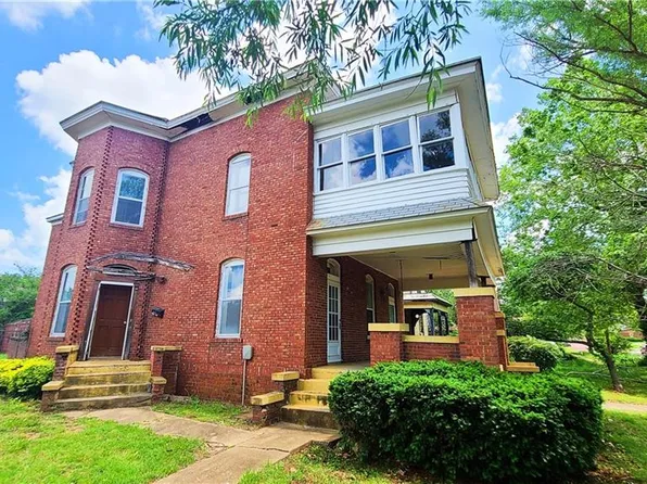 223 W 1st St, Fort Scott, KS 66701