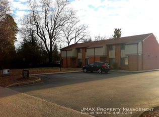 1820 Grandin Rd SW APT A2, Roanoke, VA 24015