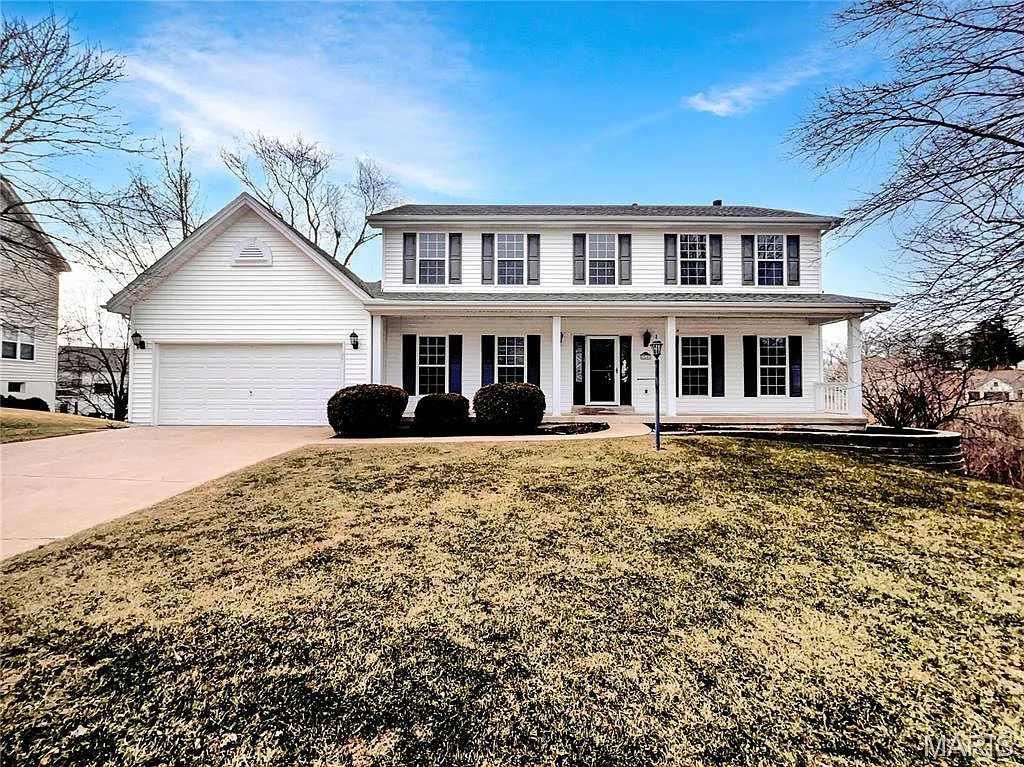565 Crown Passage Dr photo 1