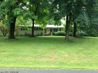 44 Deer Hill Rd, Lebanon, NJ 08833