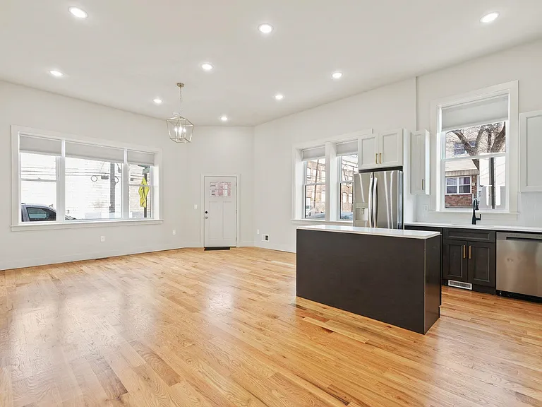 150 W Side Ave #1 — Photo 4