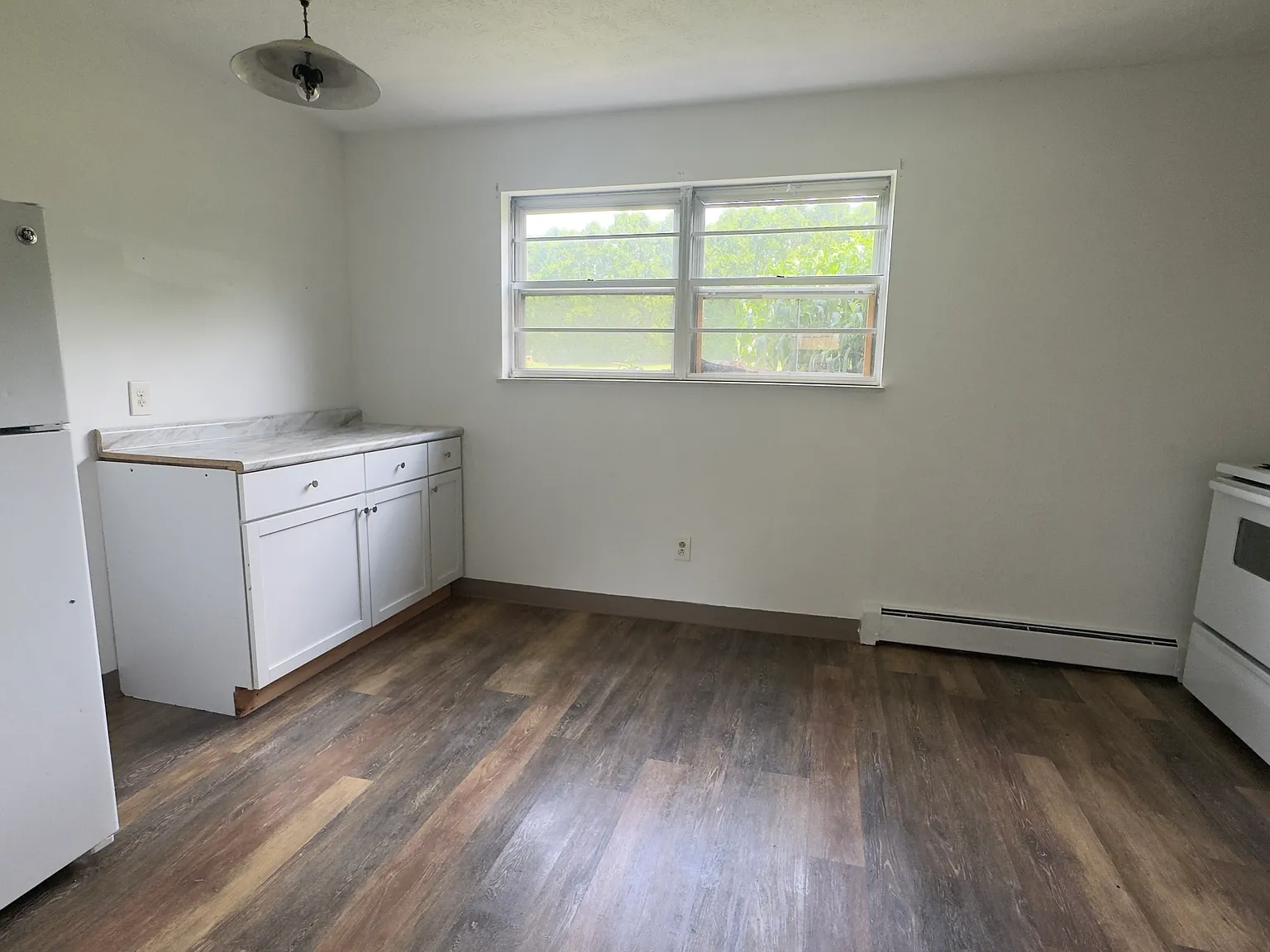 2 bed, $950 — Photo 2