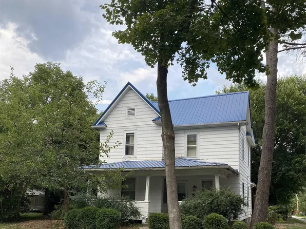 503 S 4th St, Fairfield, IA 52556