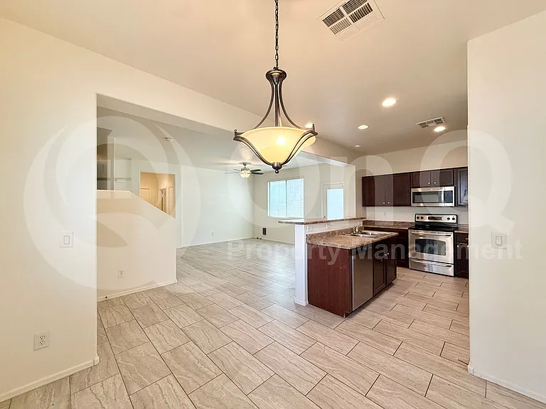 3834 E Santa Fe Ln — Photo 6