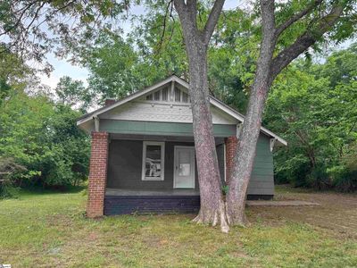 109 Woodrow St, Laurens, SC, 29360