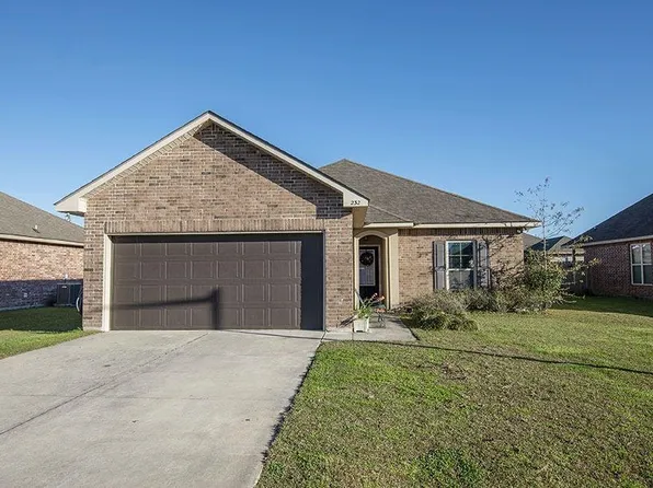 232 Southern Cir, Thibodaux, LA 70301