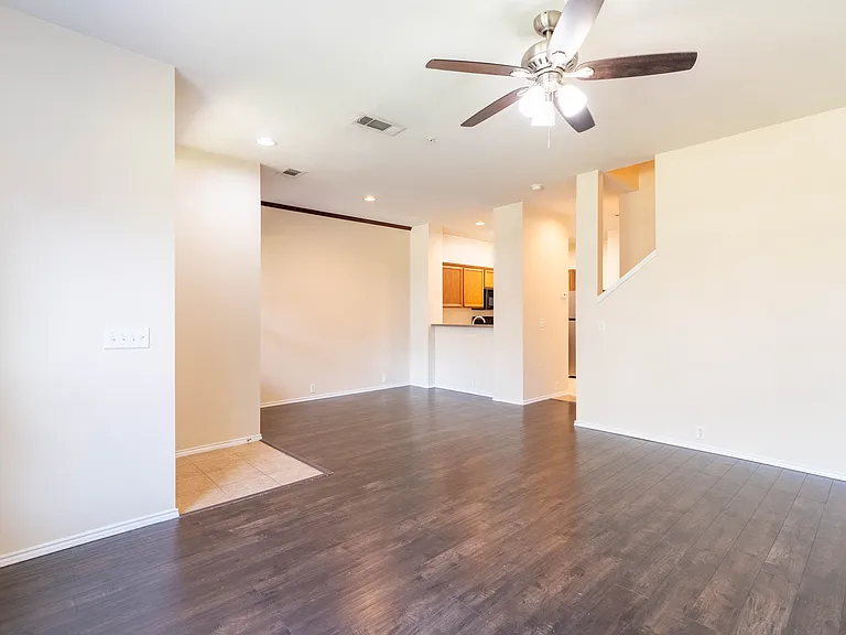 2228 Stonepark Pl — Photo 12