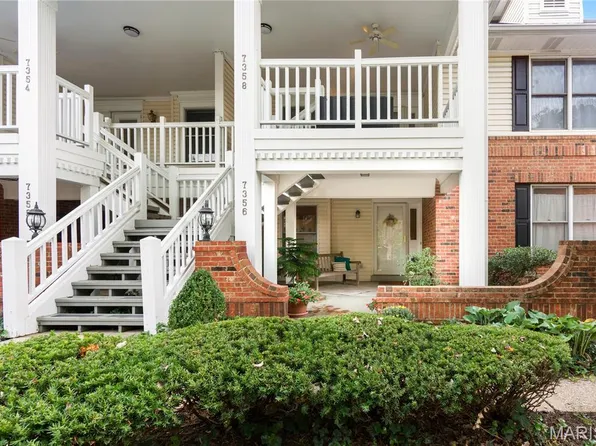 7356 Whitehall Colonial Ln, Saint Louis, MO 63119