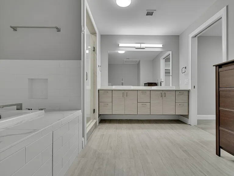 771 Harrison Ave #305 — Photo 20