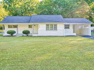 2101 Montague Ave Ext, Greenwood, SC 29649