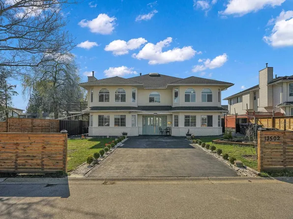 13502 84a Ave, Surrey, BC V3W 0T8