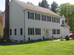 111 Mendon St, Upton, MA 01568