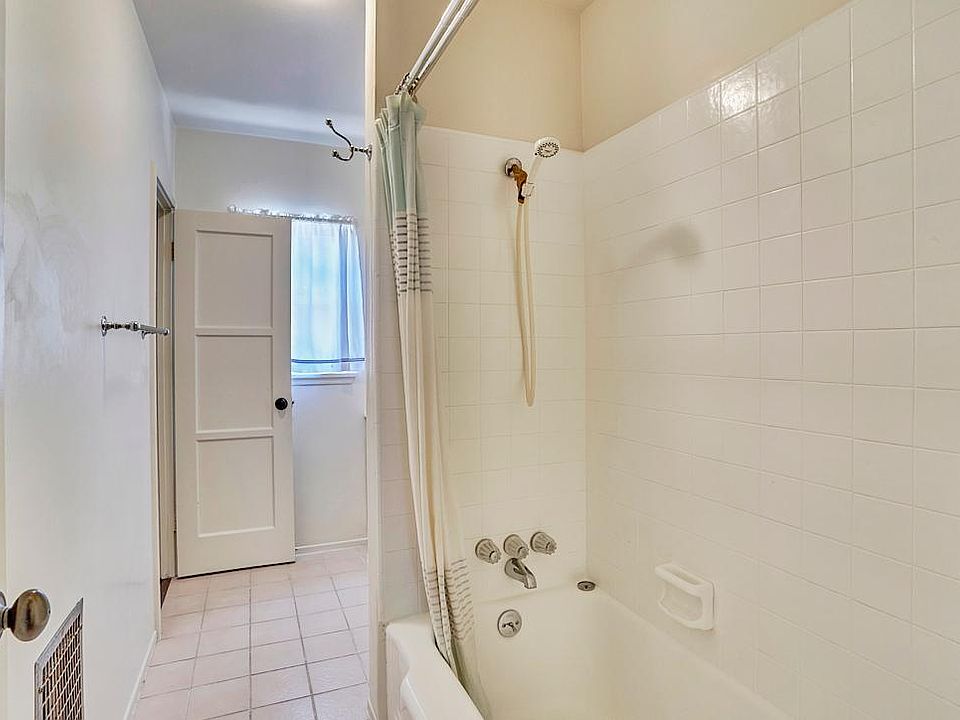 1st image of 1788 Sharon Pl