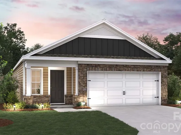 57 Cora View Trl, Waynesville, NC 28785