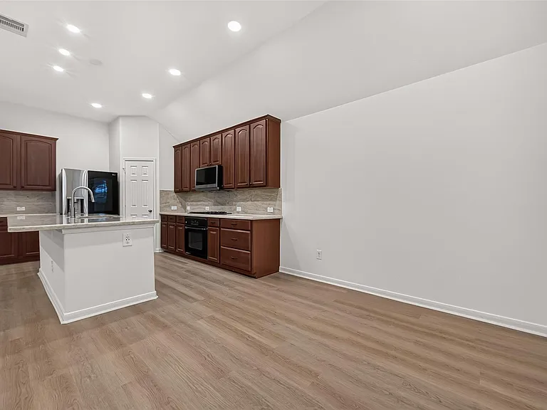 5607 Granite Falls Ln — Photo 33