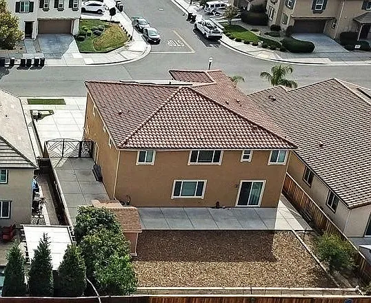 2536 Chuck Hammond Dr — Photo 1