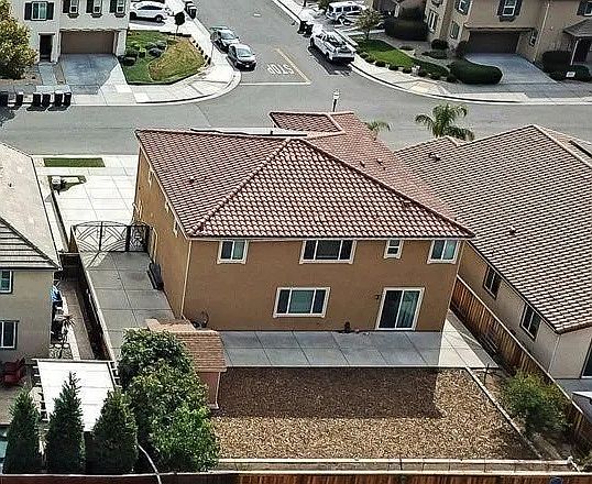 1st image of 2536 Chuck Hammond Dr