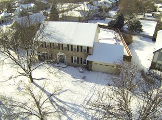 711 Castilleja Ct, Naperville, IL 60540