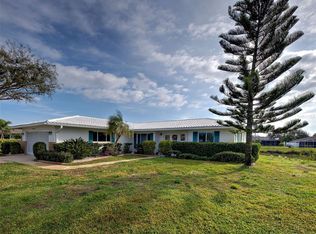 1355 Cambridge Dr, Venice, FL 34293