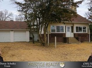 12500 Glanzer Rd, Randolph, KS 66554