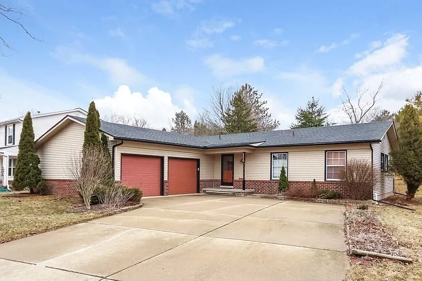 2210 Steeplechase Dr photo 1