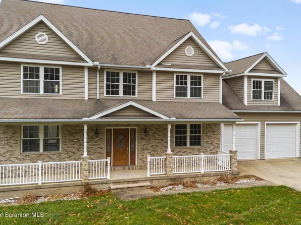 25 Old Gravity Rd, Carbondale, PA 18407