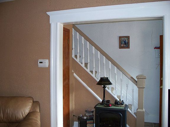 2nd image of 23 Cortland St