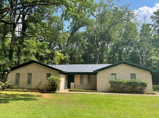 1302 Woodland Dr, Palestine, TX 75801