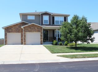 1317 SW Cornwall Rd, Lees Summit, MO 64083