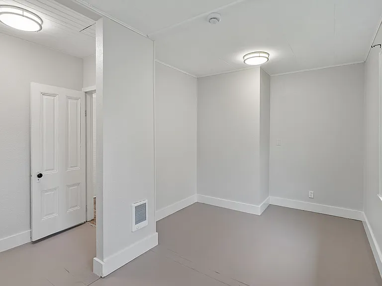 3033 Sumner Ave — Photo 18
